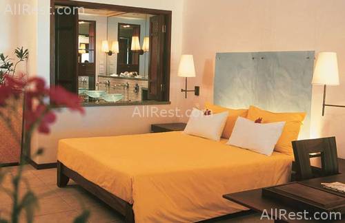Belle Mare Plage Hotel 13